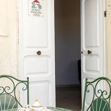 Domus Angelina Dom wakacyjny Pompeja